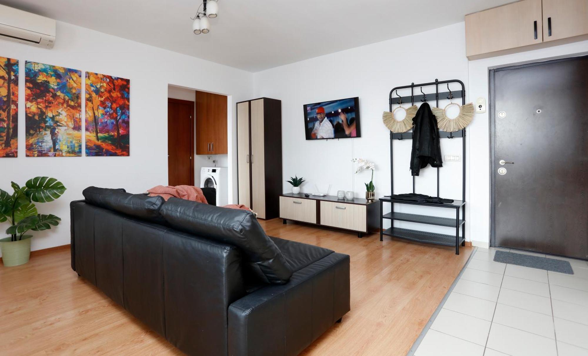 Enchanting Retreat - Historic Old Town - Pet-Friendly Haven - Steps From Unirii Bukarest Kültér fotó