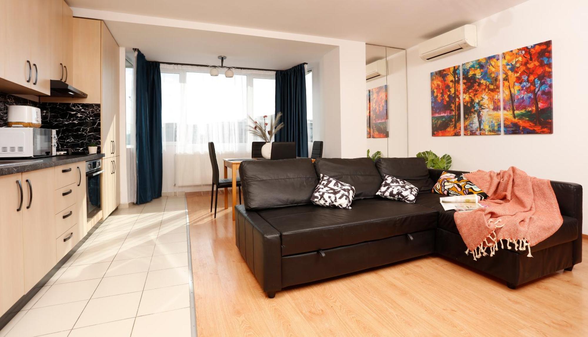 Enchanting Retreat - Historic Old Town - Pet-Friendly Haven - Steps From Unirii Bukarest Kültér fotó